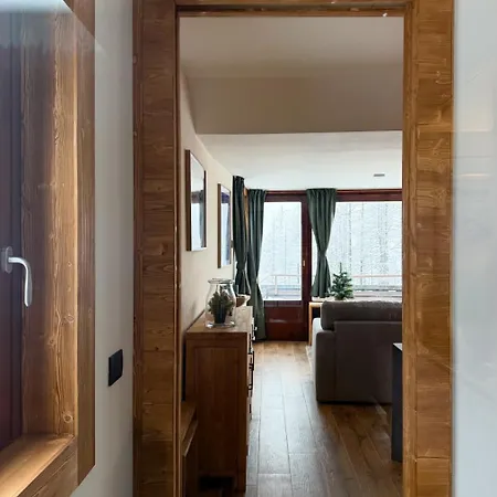 Апартаменти Giorgio's Retreat In Cervinia *